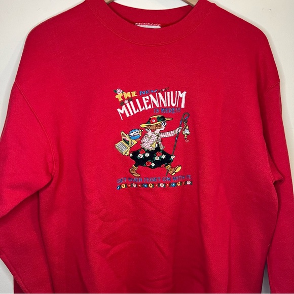 Lee Tops - New Millennium Vintage Sweatshirt Embroidered Grandma Red Size Medium 90s Y2K